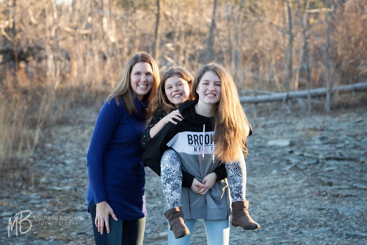 mom and daughters