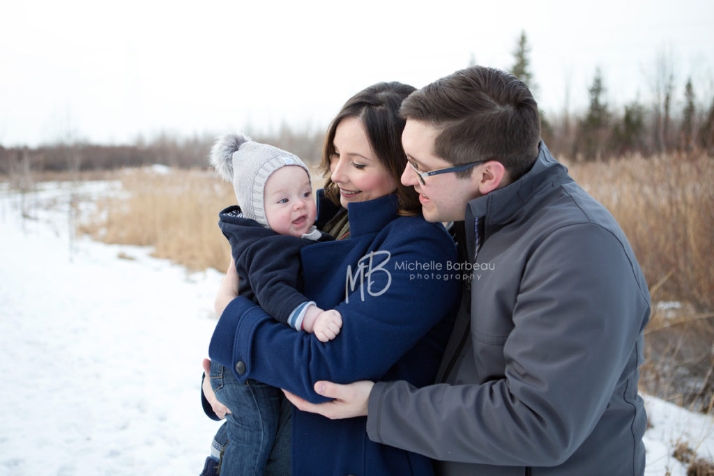 outdoor winter family photos