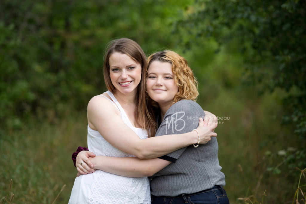 mother with teenage daughter 